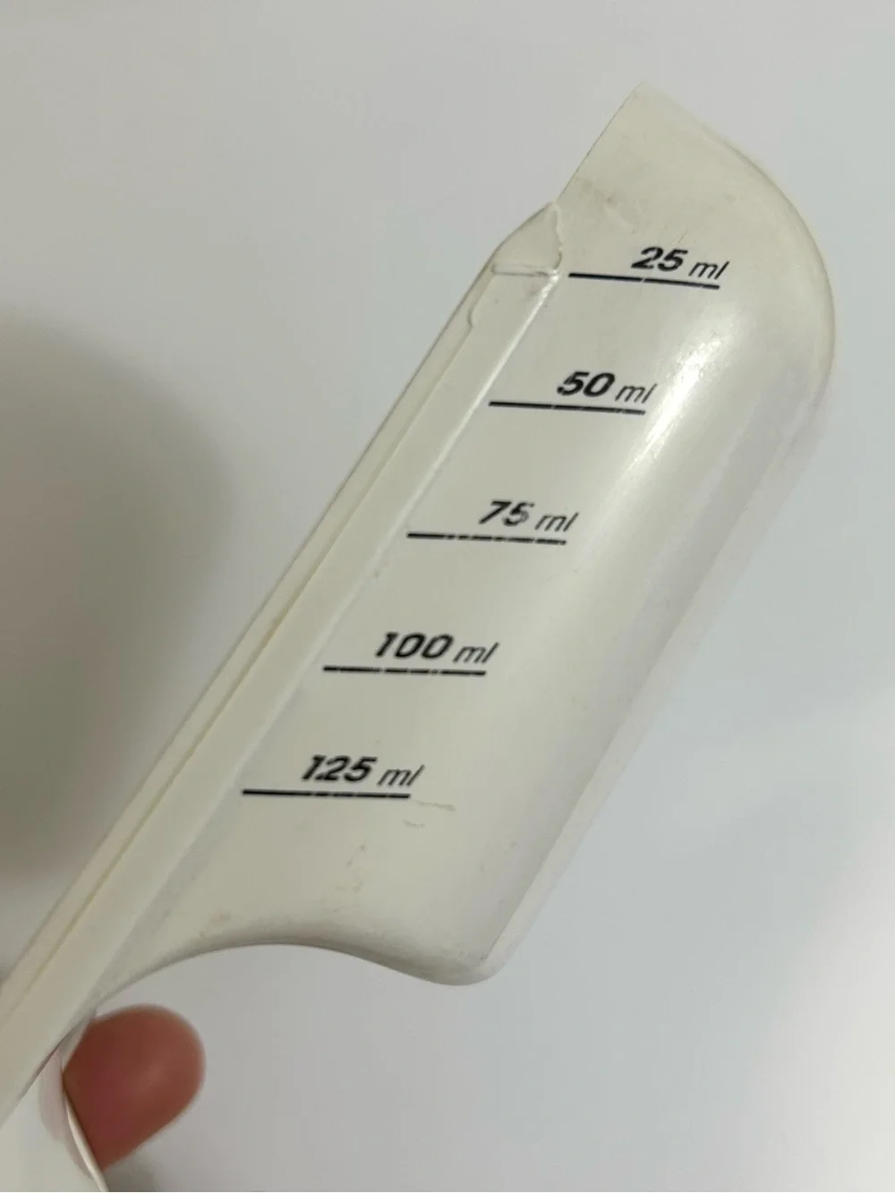 Pampered Chef - lot of 2 measuring spoons